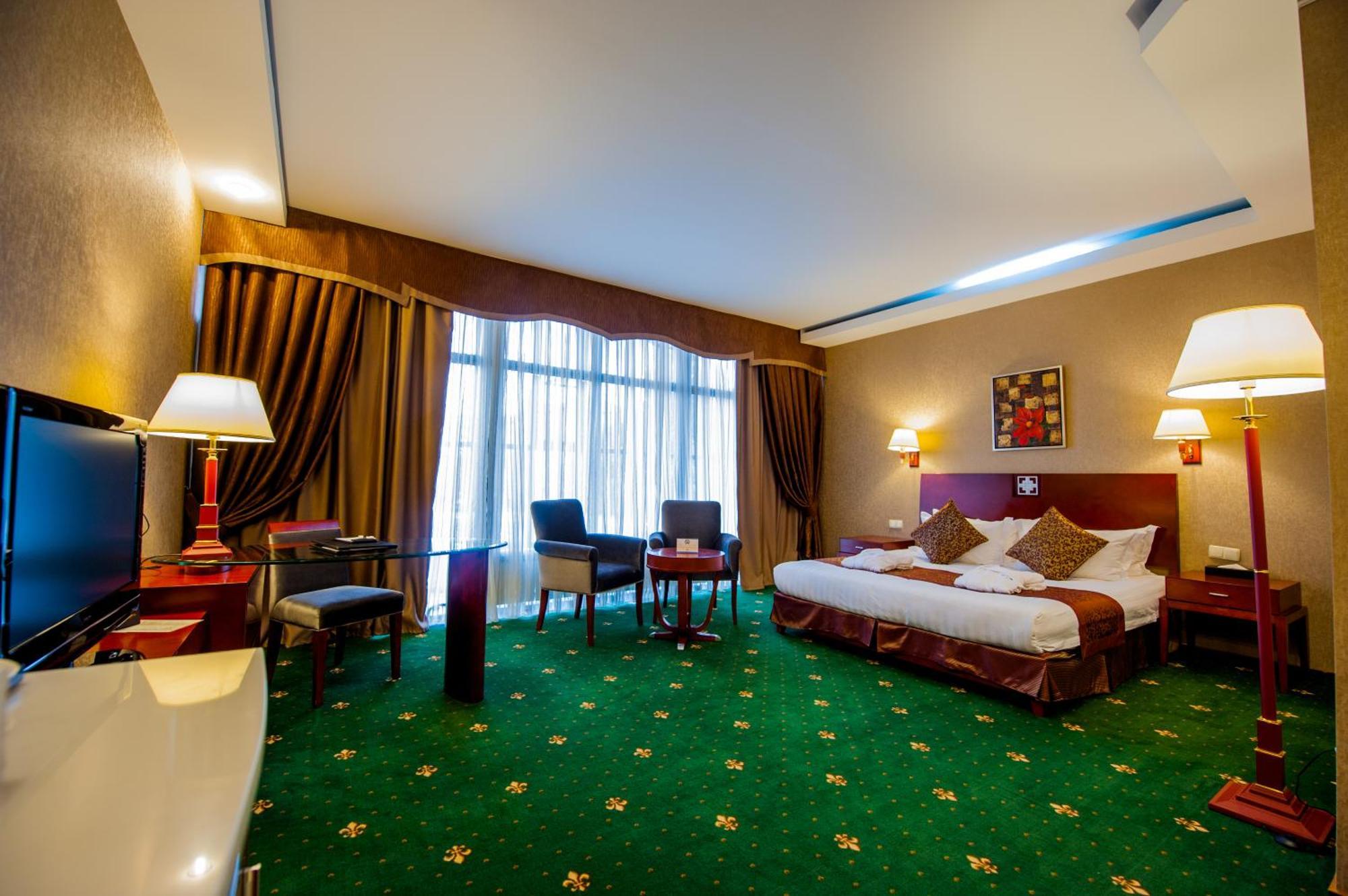 Goldman Empire Hotel Astana Værelse billede
