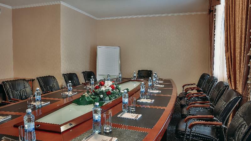 Goldman Empire Hotel Astana Eksteriør billede